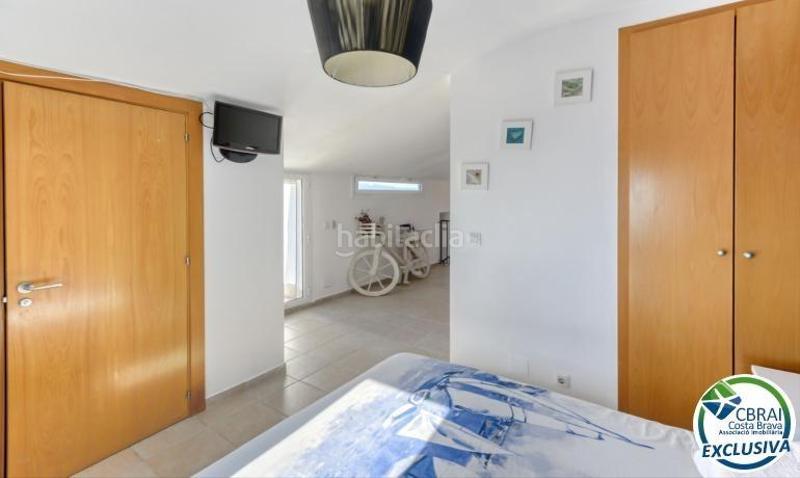 Foto 513d5ccd-fe78-4356-b44d-9f4288352631. Ático  estilo dúplex con vistas preciosas a 150m de la playa en Roses