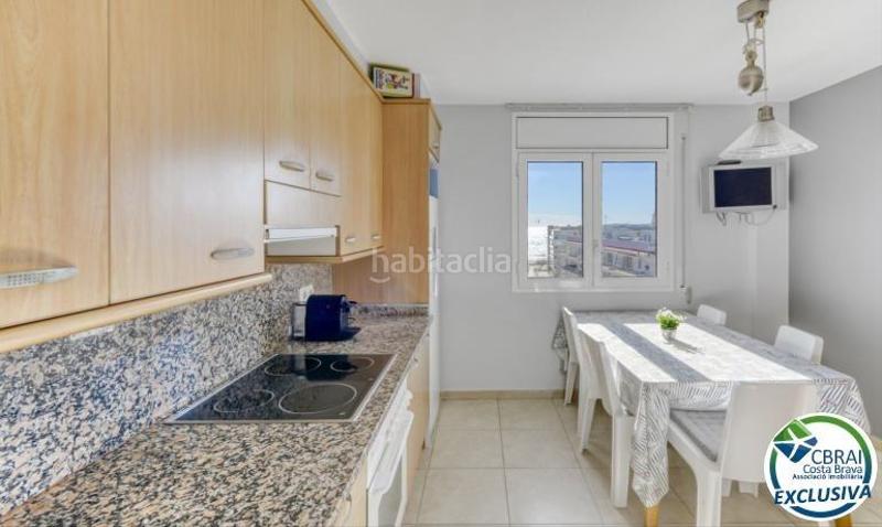 Foto 54e9ef7f-8e92-4c20-9b93-2325d61562a2. Ático  estilo dúplex con vistas preciosas a 150m de la playa en Roses