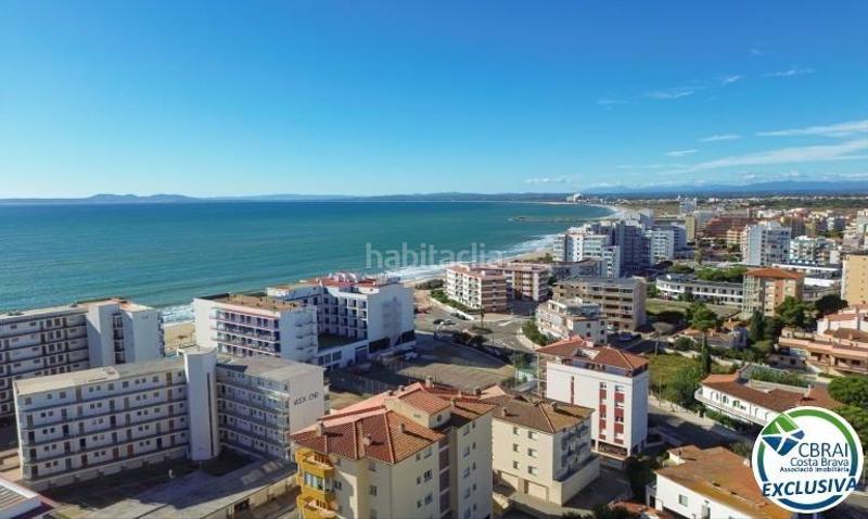 Foto dabbe424-42fa-411d-86f1-650ff2b818f9. Ático  estilo dúplex con vistas preciosas a 150m de la playa en Roses