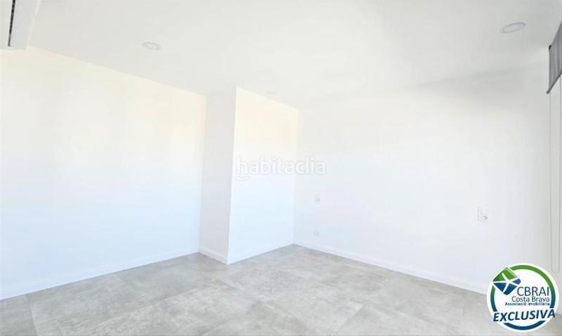 Foto ade7a853-a735-44d1-8d40-24ca0e8cd326. Apartamento  de obra nueva en venta en Roses