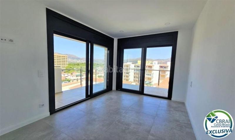 Foto f4a6313b-a5b7-495d-b856-4642474c5573. Apartamento  de obra nueva en venta en Roses