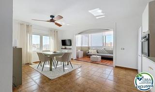 Apartamento en Santa Margarida. En venta  amplio estudio renovado con dormitorio independiente
