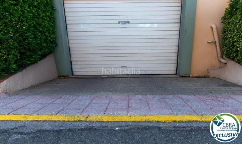 Foto 50d1bfd0-6609-42ad-9f0e-f55ba37a1c1f. Apartamento  reformado en el centro , 2 habitaciones dobles, terraza, aparcamiento, a 150 m del mar. en Empuriabrava