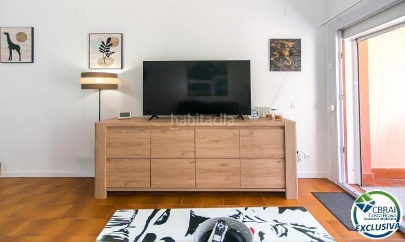 Foto a9542c4a-fb6a-44de-9da5-6b592ceba8b1. Apartamento  reformado en el centro , 2 habitaciones dobles, terraza, aparcamiento, a 150 m del mar. en Empuriabrava
