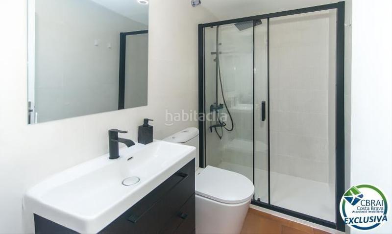 Foto e534a714-7daf-492e-b38a-8d33e31d4040. Apartamento  reformado en el centro , 2 habitaciones dobles, terraza, aparcamiento, a 150 m del mar. en Empuriabrava