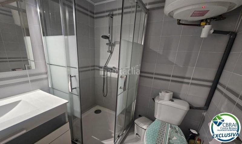 Foto 8dcf73d6-f439-4702-ab8f-0e73d3f6c7eb. Estudio  con licencia turistica a 50m playa empruiabrava en Empuriabrava