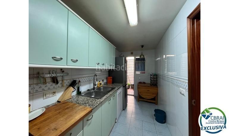 Foto c8f80304-25c4-4e23-9b63-0393f42dfb32. Apartament amb aparcament a Eixample-Horta Capallera Figueres