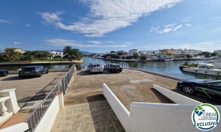 Foto 3ec7a103-f826-481c-a683-605f766370e5. Apartament amb aparcament a Port Banyuls - Port Alegre - Port Empordà Empuriabrava