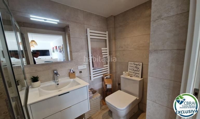 Foto be0132da-a43d-41b2-9812-4ae72ae720ec. Apartament amb aparcament a Port Banyuls - Port Alegre - Port Empordà Empuriabrava