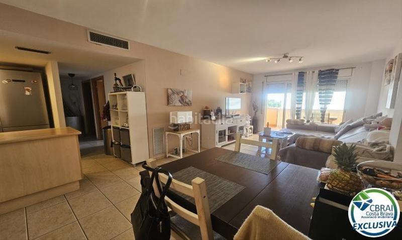 Foto 2235d657-330b-433b-b5cc-637b80858b26. Apartamento  de 2 habitaciones, gran terraza y parquing interior!! en Empuriabrava