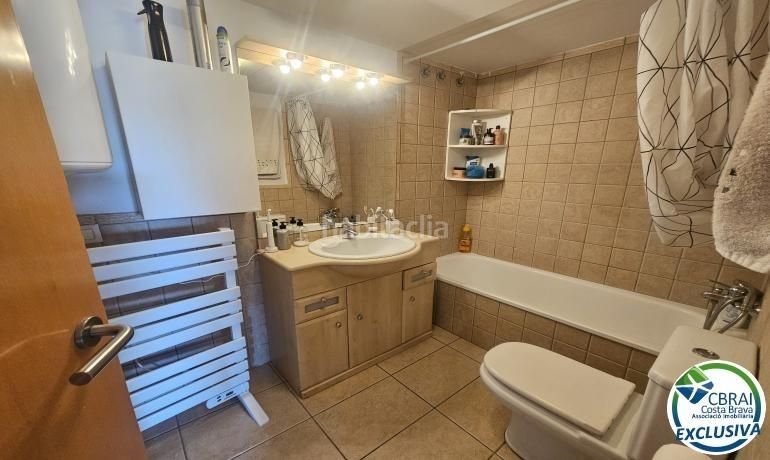 Foto 8d157864-6ad8-430b-b40b-f780c9f4683b. Apartament amb aparcament a Alberes Empuriabrava