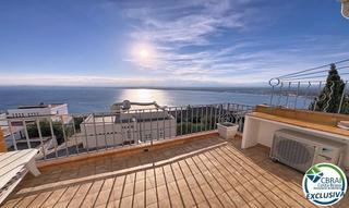 Apartament a Puig Rom-Canyelles-Almadrava. Apartamento de 1 dormitorio con vista al mar, piscina y parking