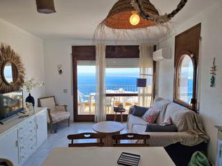 Apartamento en Puig Rom-Canyelles-Almadrava. Apartamento de 1 dormitorio con vista al mar, piscina y parking