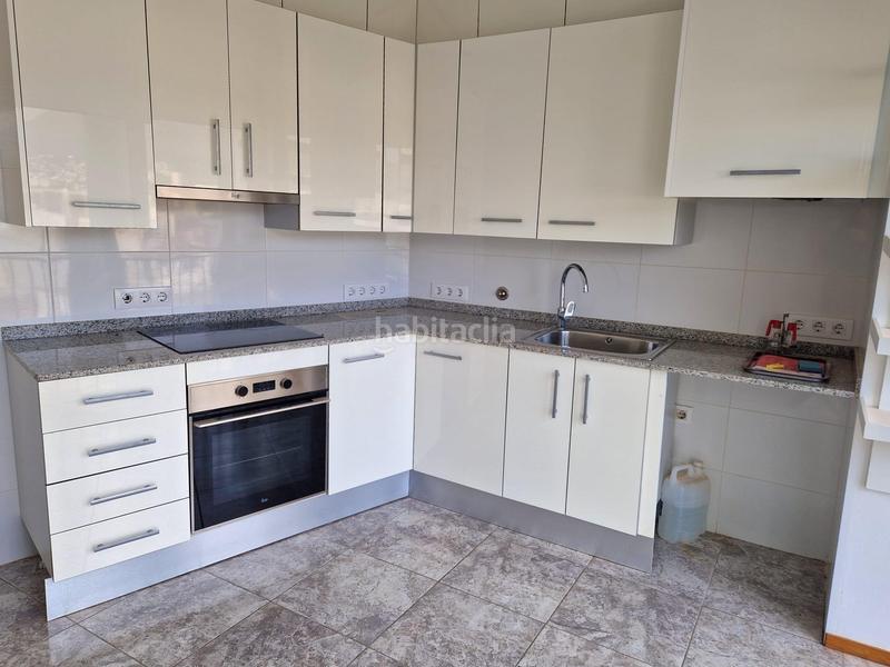 Foto 75d95b9c-7825-41f4-bac6-556e575d831a. Attico con parcheggio in Centre Roses