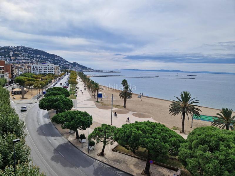 Foto 7cfc5457-b402-4ccd-b8b8-f2d63599b849. Attico con parcheggio in Centre Roses