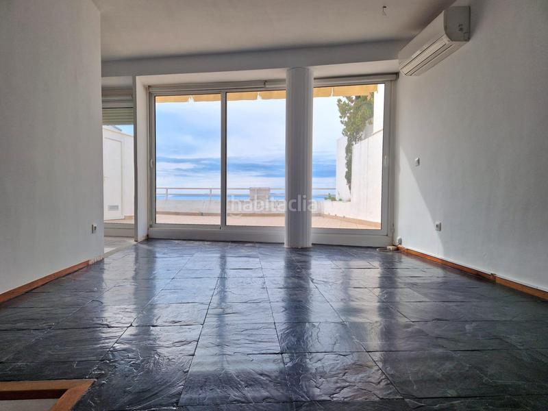 Foto e1fbbe43-8c2b-43d6-af75-5328fc7dc631. Attico con parcheggio in Centre Roses