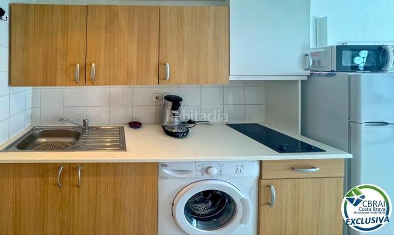 Foto d35bf3bf-d319-4417-8af2-35219cfb0bfe. Monolocale in Salatar Roses