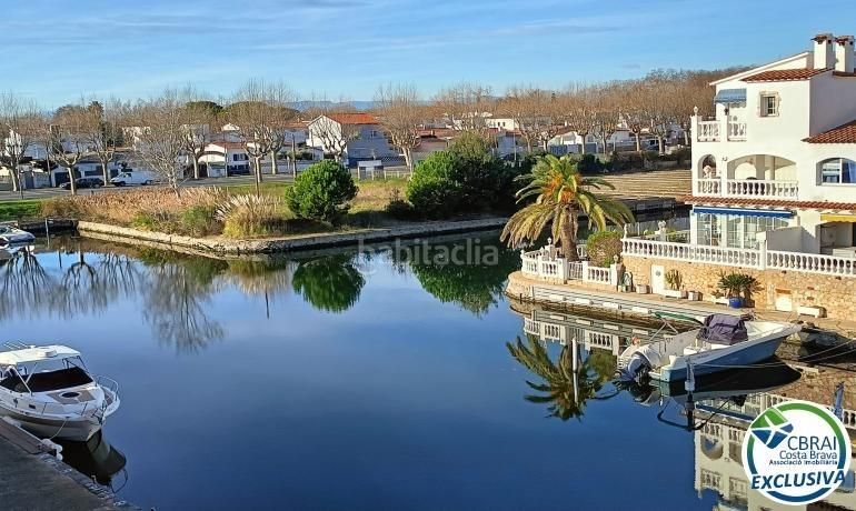 Foto 53d0999d-99c4-4e6b-bc5c-42015b74060f. Apartament amb calefacció a Alberes Empuriabrava