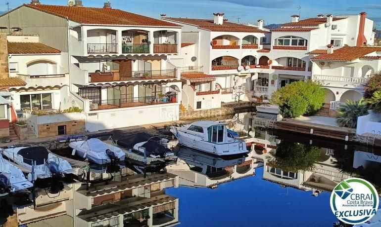 Foto b926e7ff-b998-4f17-81cf-07df7122a822. Apartament amb calefacció a Alberes Empuriabrava
