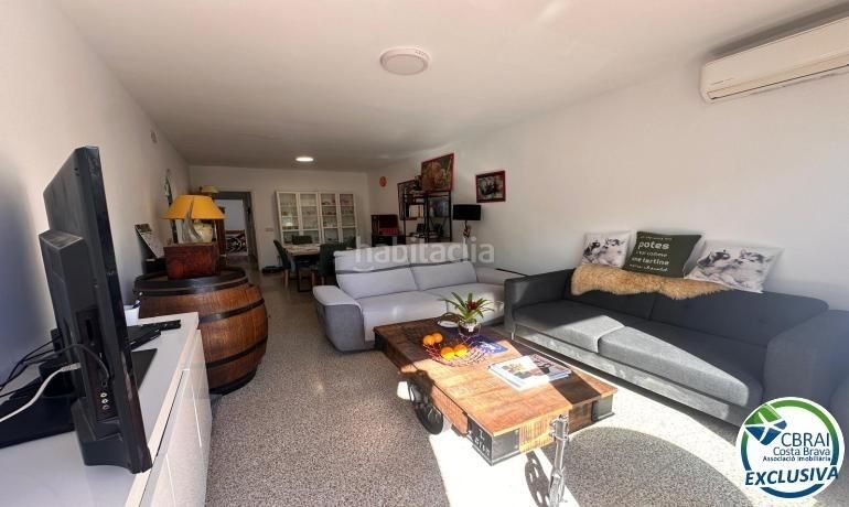 Foto 9a7d9aeb-6d30-49c5-9382-cfc8979b8d85. Apartament a Moxó - Sant Mori Empuriabrava
