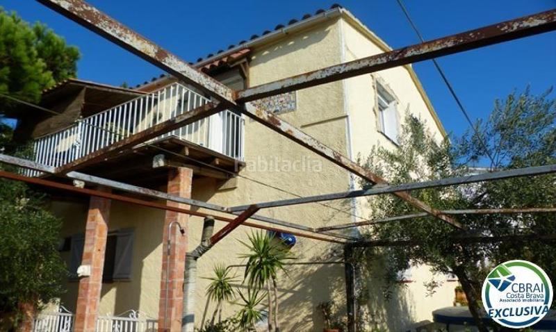 Foto 72174924-15e4-4c80-9d05-b04e15c7cf53. Apartament amb aparcament a Carmençó Empuriabrava