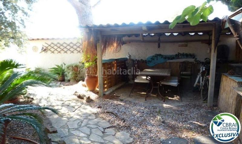 Foto cdf12ee1-09f8-45a3-8a6d-0e27b461c6ce. Apartament amb aparcament a Carmençó Empuriabrava