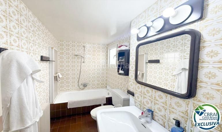 Foto 1a11b4aa-2283-4c11-8e42-8a79b786eafe. Apartamento piso en venta en Centre Figueres