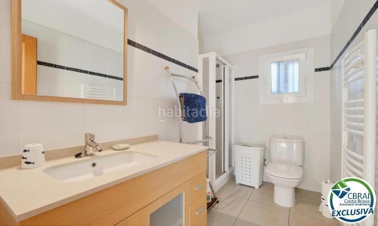Foto 0527edca-f8cb-4725-9050-947e8507ce48. Apartament amb aparcament a Nord Roses