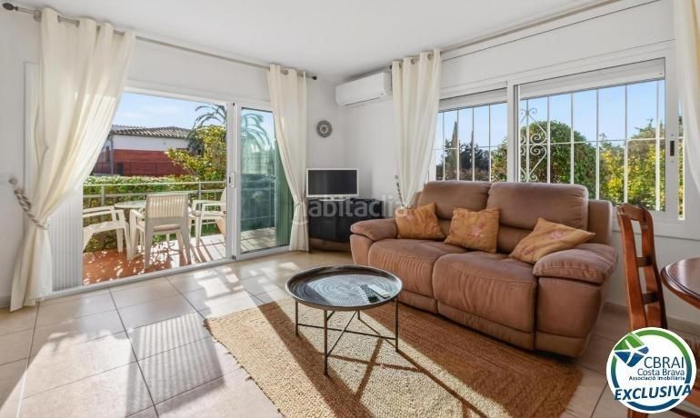 Foto 1159fe7e-f8bd-46bf-b295-4c551eff0402. Apartament amb aparcament a Nord Roses