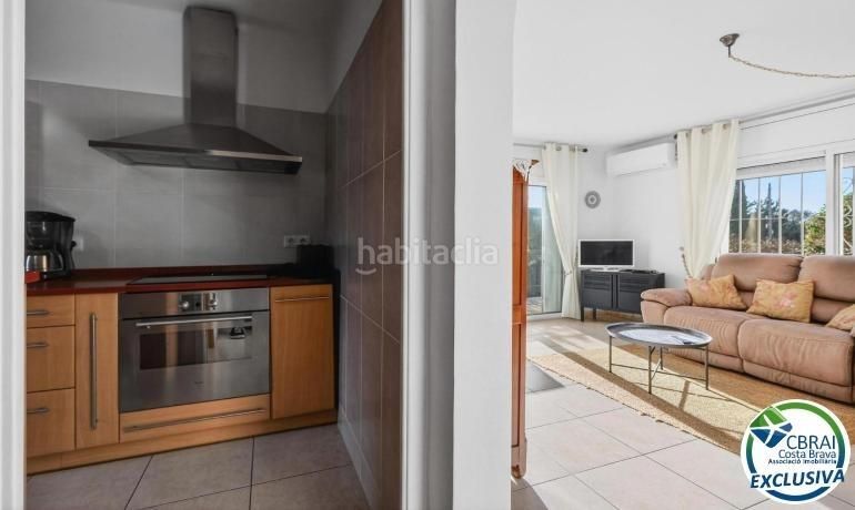 Foto a8556556-56b9-49e1-950f-d937d2e75327. Apartament amb aparcament a Nord Roses