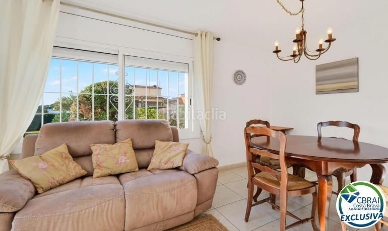 Foto b4d6245f-250f-4bfb-a2d5-8198c6b7c656. Apartament amb aparcament a Nord Roses