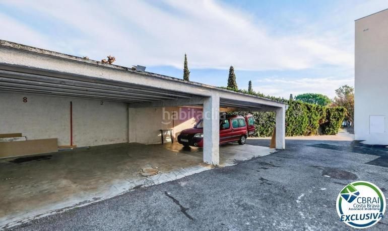 Foto f3a8423f-e8eb-477c-a9bf-cfe9bd079ef4. Apartament amb aparcament a Nord Roses