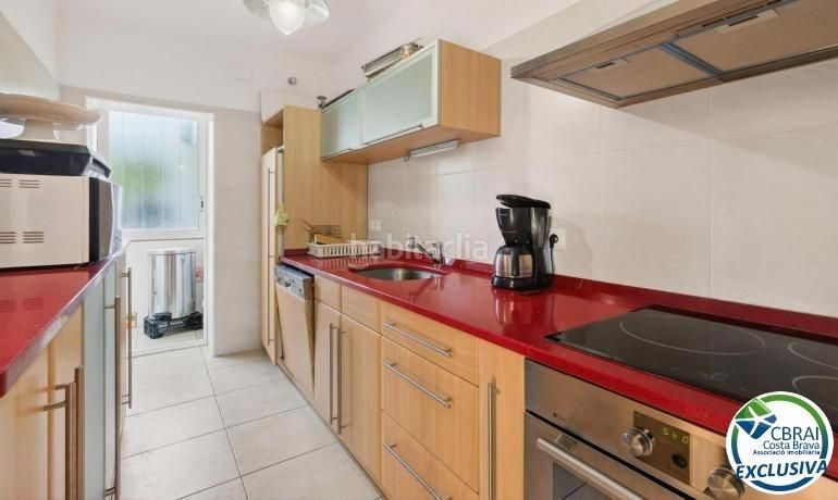 Foto fbcac9f0-b57f-4e2d-8df2-c5dee88fe08e. Apartament amb aparcament a Nord Roses