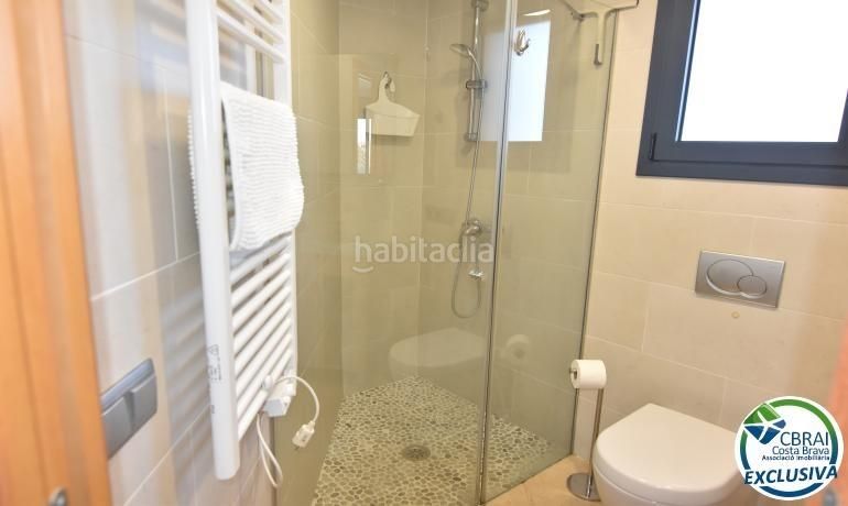 Foto f6a66c8f-414f-4854-88ed-efee04101a19. Apartament amb aparcament piscina a Santa Margarida Roses