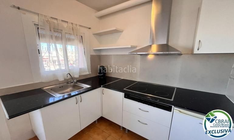 Foto 5c3f9146-37d6-49eb-978e-447a3a794258. Apartament amb calefacció piscina a Muga - Gran Reserva - Badia Empuriabrava