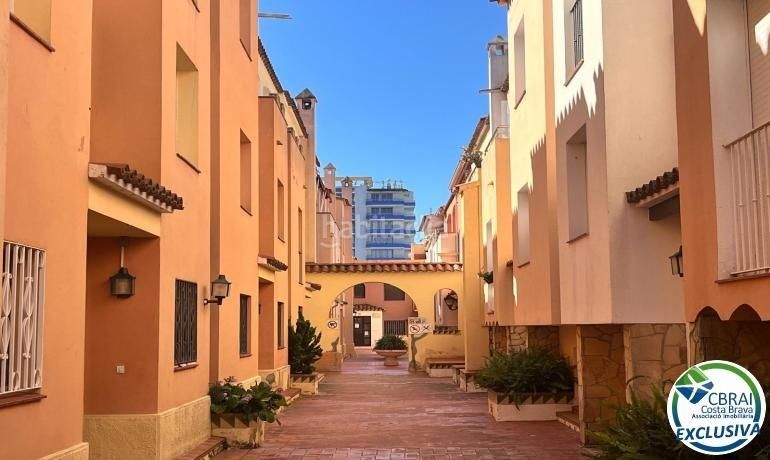 Foto 94660032-28c0-43a9-b41f-9e91c9b4219e. Apartament amb calefacció piscina a Muga - Gran Reserva - Badia Empuriabrava