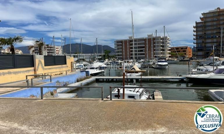 Foto 0c8a2658-66e8-478a-be5f-b85f2ac2be26. Local comercial a Santa Margarida Roses
