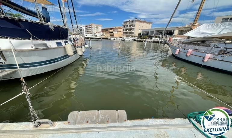 Foto b6cde5b0-d8ee-401f-92ec-11404d3976bd. Local comercial a Santa Margarida Roses