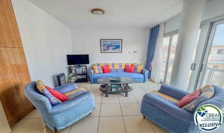 Foto 11a1fadb-2eb1-4951-84de-c2aa8abf3fe7. Apartament amb aparcament piscina a Santa Margarida Roses