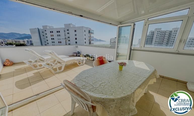 Foto 7e30be58-5aaa-46f3-9f37-4e396ea34fc2. Apartament amb aparcament piscina a Santa Margarida Roses