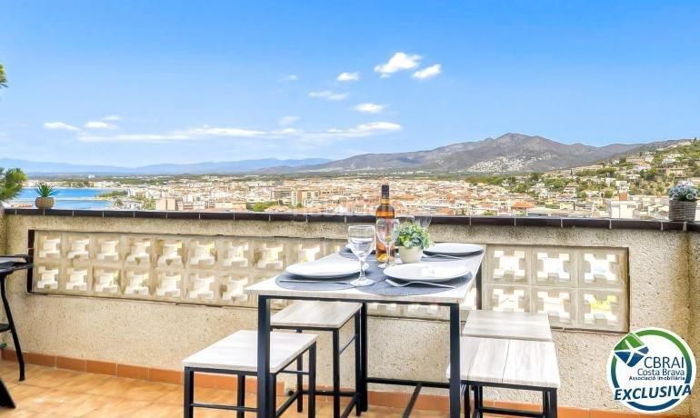 Foto 9bf655e6-06c4-4520-9602-1ef0225d4622. Apartament amb aparcament a Puig Rom-Canyelles-Almadrava Roses