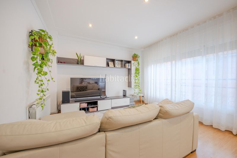 Foto e1c2b633-e975-4040-afaf-1e21abc3ba29. Pis a La Devesa Girona