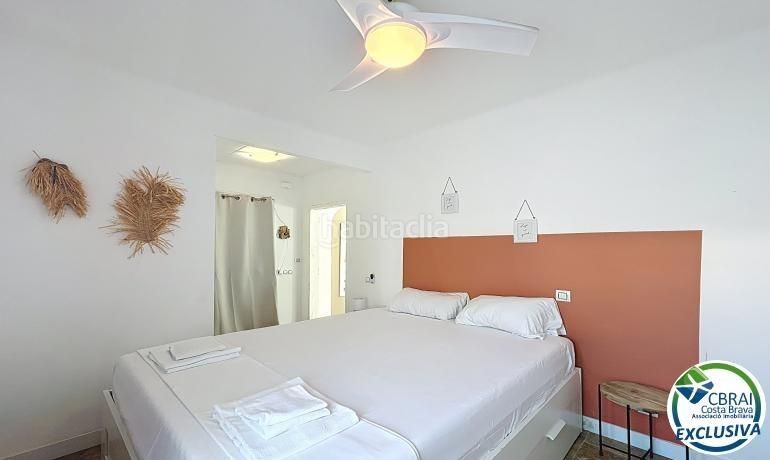 Foto 6a762656-56a0-4dfb-aeb7-6056c0dc0e4c. Casa amb aparcament piscina a Alberes Empuriabrava