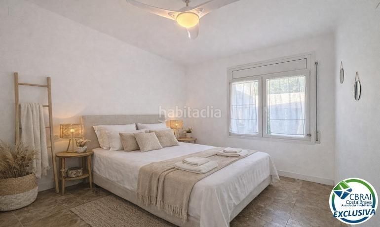 Foto 9c5d2f3f-937b-4fae-ac67-0d010c93a538. Casa amb aparcament piscina a Alberes Empuriabrava