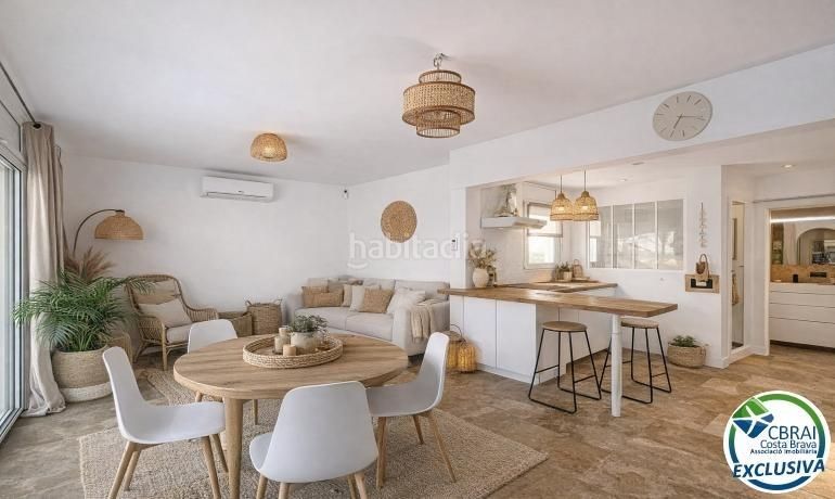 Foto e107f07b-6fab-4cb0-a81f-bc6b53307a4d. Casa amb aparcament piscina a Alberes Empuriabrava