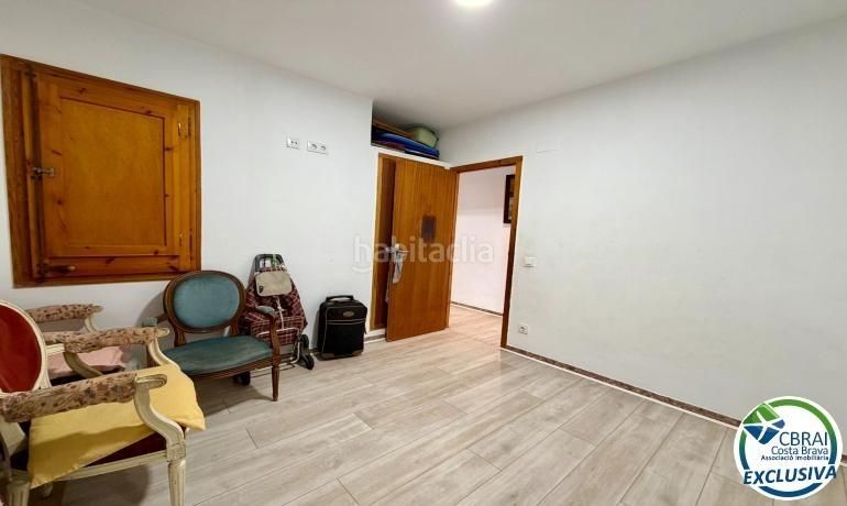 Foto 53e574f5-e889-405c-9126-47de357aa10b. Apartament a Centre Roses