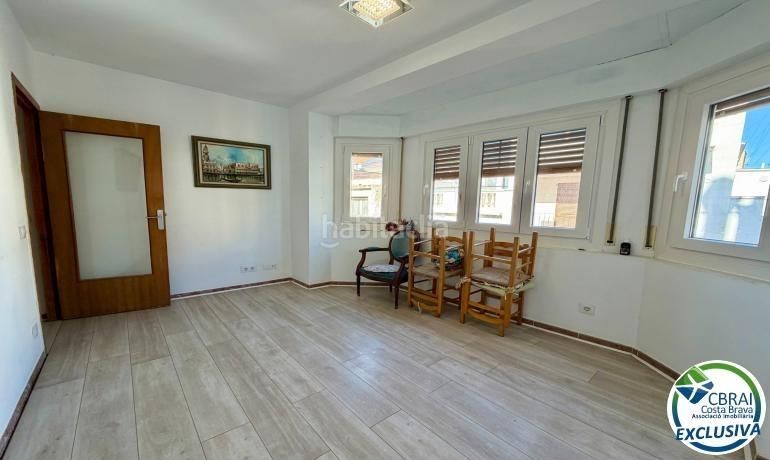 Foto d978a29d-e45f-4359-a5e9-76db7f8dd672. Apartament a Centre Roses