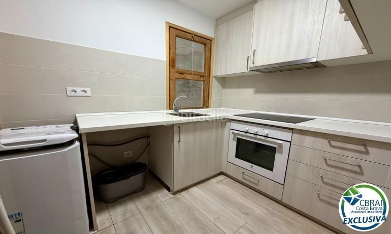 Foto da0b122f-b5f2-4296-8793-38d2ece3383e. Apartament a Centre Roses