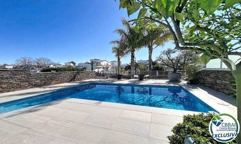 Foto 0bcf2c3a-37c8-409c-9a5d-f59ce7d3057b. Casa amb aparcament piscina a Tordera - Fluvià - Llobregat Empuriabrava