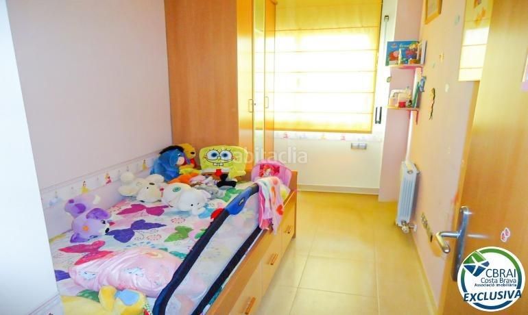 Foto 77e769f2-6ac6-4f70-b6f0-92c0fc613c4d. Apartament amb aparcament a Creu de la Mà Figueres